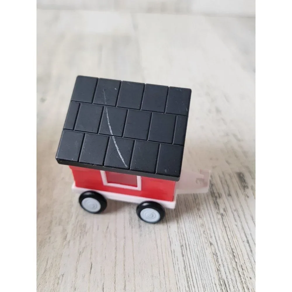 Red Dog House‎ mini train cargo accessory toy figure